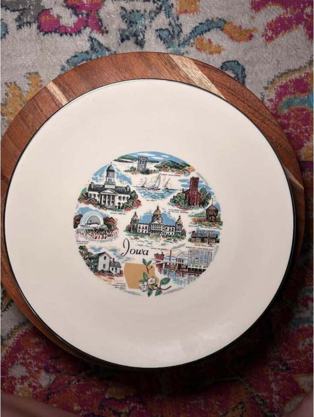 Vintage Tromphe Iowa Souvenir Plate 10"